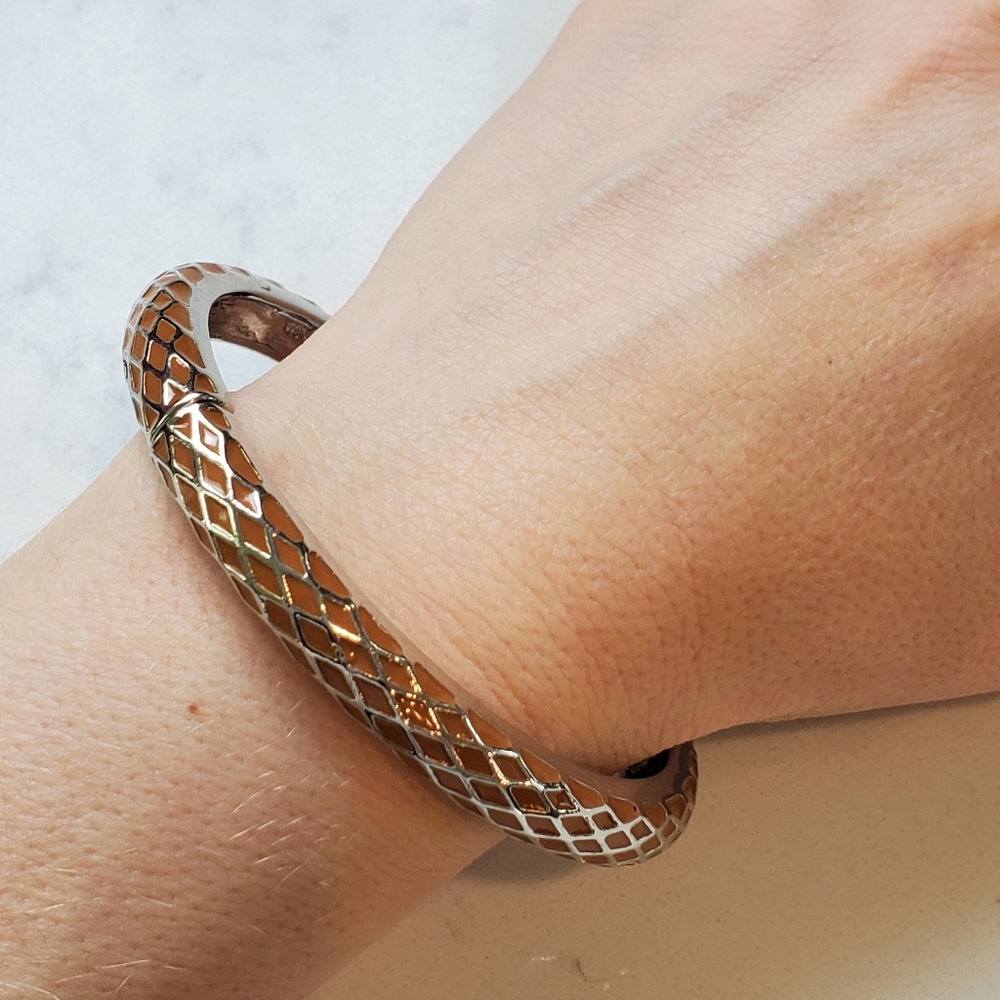Lia Sophia stretch bracelet